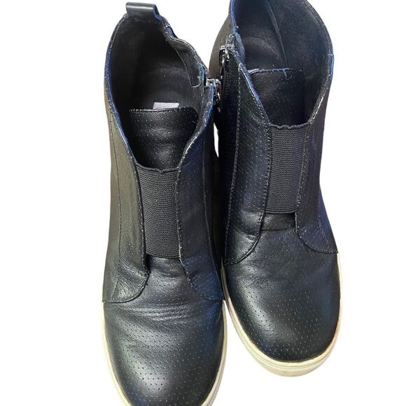 Blondo International size 5.5 medium perfect condition paid 150 - Picture 2 of 5